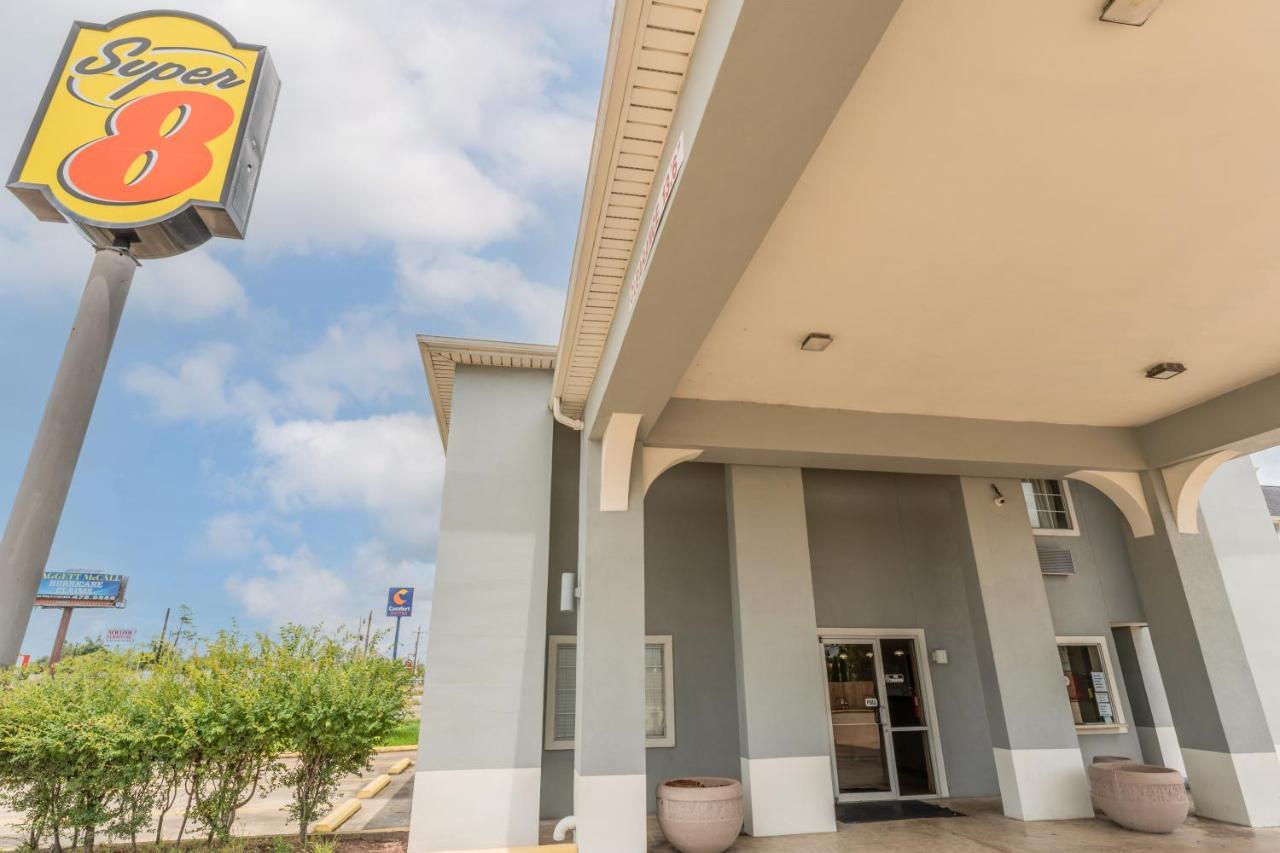 Super 8 By Wyndham Lake Charles Northeast Exterior foto