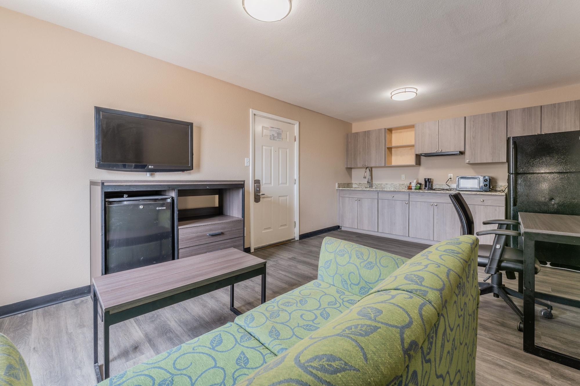 Super 8 By Wyndham Lake Charles Northeast Exterior foto